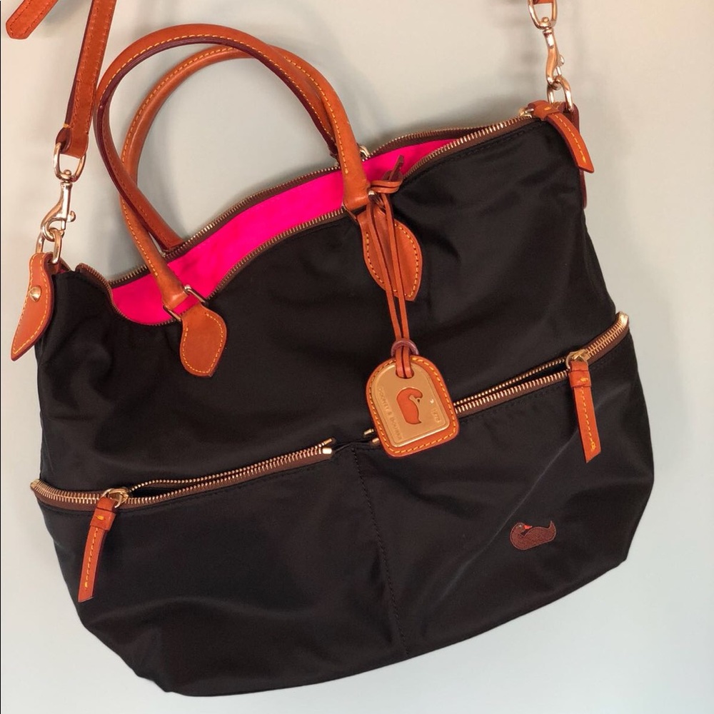 Double pocket satchel